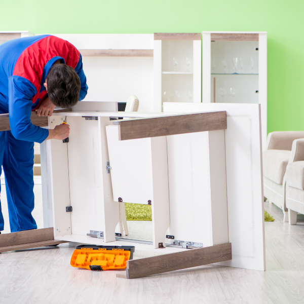 Bí quyết tối ưu hóa chi phí khi tự sửa tủ gỗ tại nhà