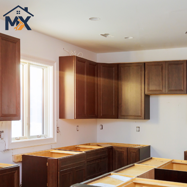 Các yếu tố chính ảnh hưởng đến báo giá sửa chữa tủ bếp gỗ tại nhà