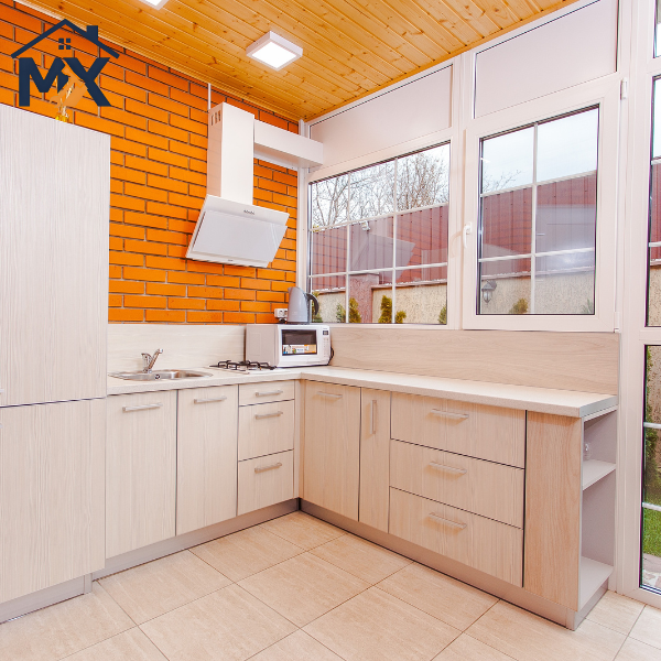 Quy trình 5 bước chuẩn để sơn lại tủ bếp gỗ bị ẩm mốc đẹp và bền